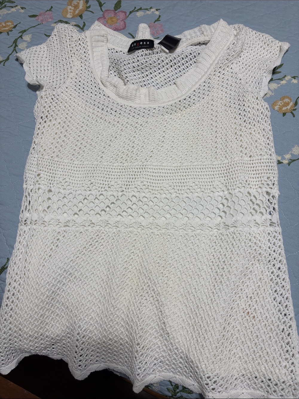 Axcess Liz Claiborne White Lace Top Camisole Sz Large Preowned Shows wear